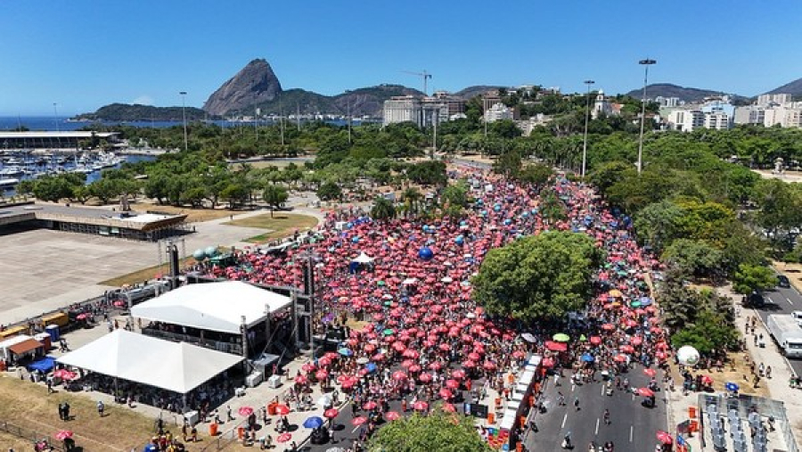 Carnaval 2026: Rio registra alta de 17% no número de blocos inscritos e prevê 465 desfiles oficiais