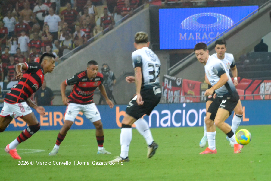 Flamengo x Corinthians decidem a Supercopa Rei em Brasília