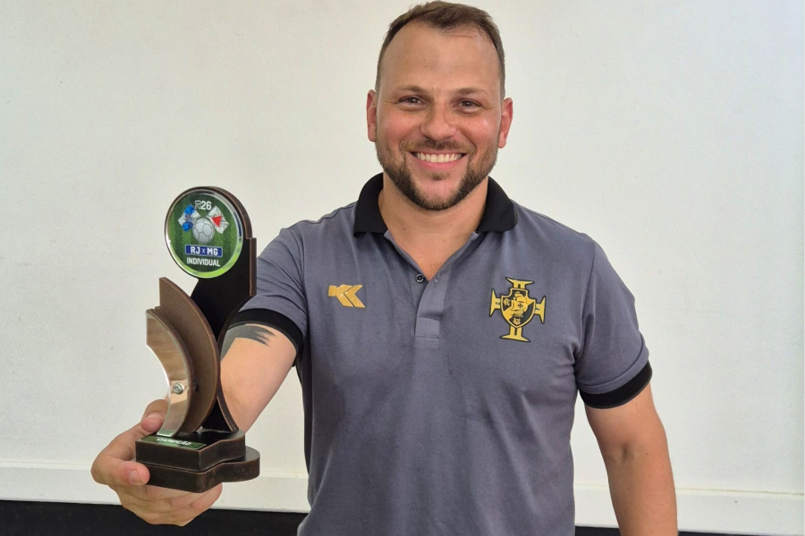 Igor Quintaes é campeão do III Torneio Rio-Minas de Futebol de Mesa