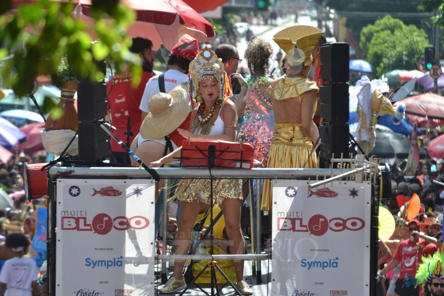 Multibloco leva “De volta à Bahia” e reúne 280 ritmistas na Lapa no Sábado de Carnaval