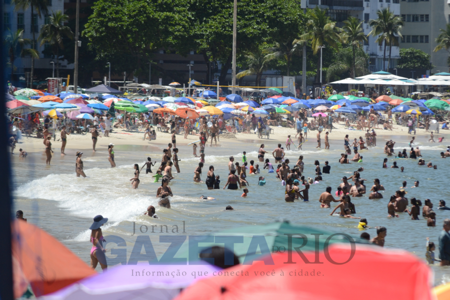 Instituto Estadual do Ambiente aponta 20 praias próprias para banho no início do Carnaval