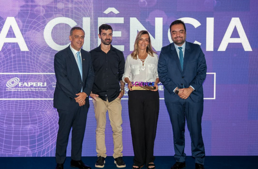 GOVERNO DO ESTADO HOMENAGEIA TATIANA SAMPAIO POR AVANÇO INÉDITO NO TRATAMENTO DE LESÕES MEDULARES